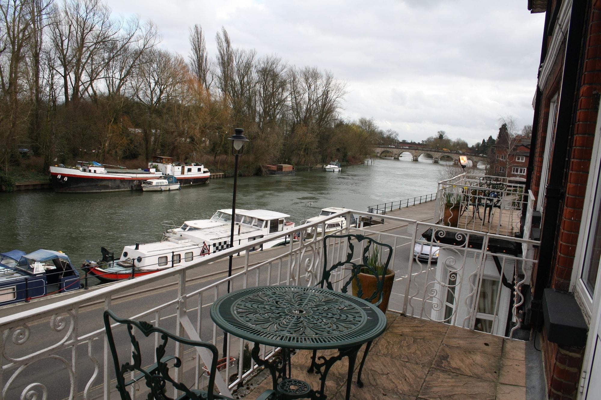 Uno Hotel Thames Мейденхед Экстерьер фото