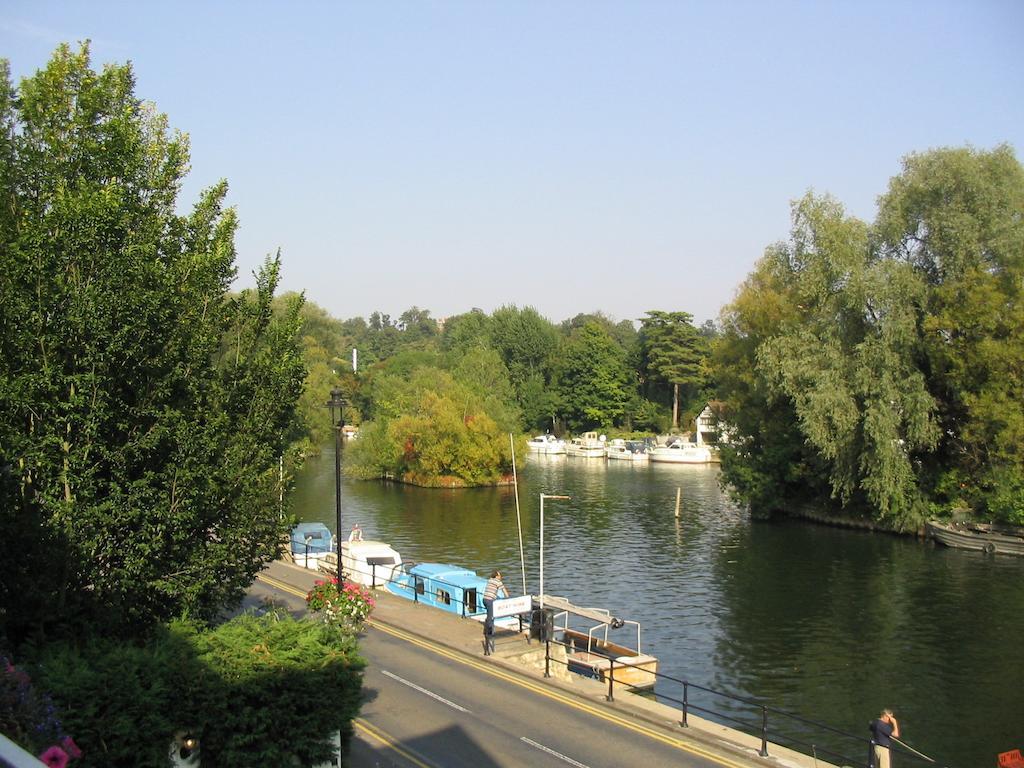 Uno Hotel Thames Мейденхед Экстерьер фото