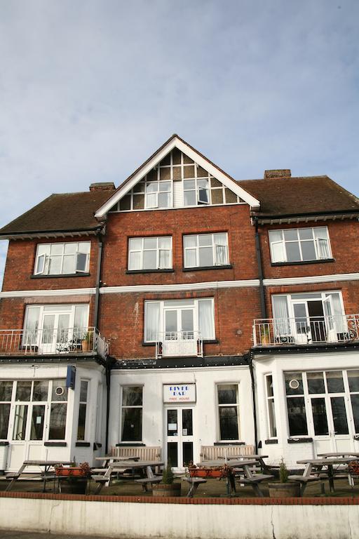 Uno Hotel Thames Мейденхед Экстерьер фото